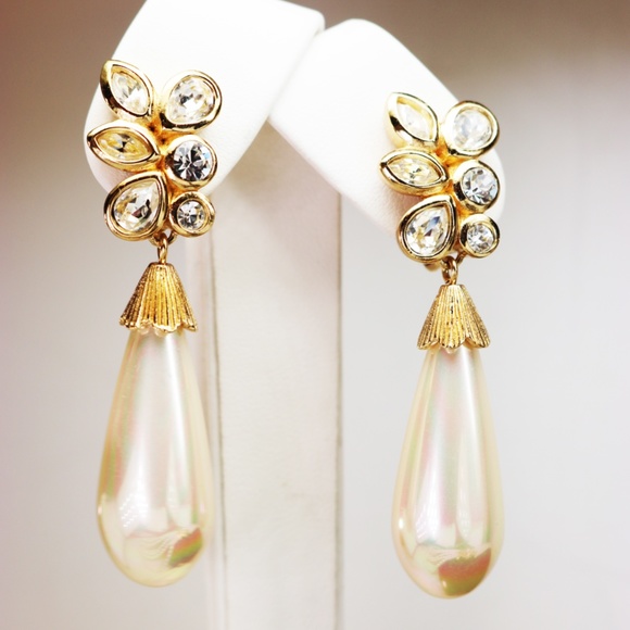 ⚜️ Vintage Christian Dior Crystal & Pearl Earrings - Picture 7 of 16